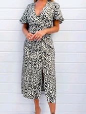 AX Paris Size 10 Summer Silky