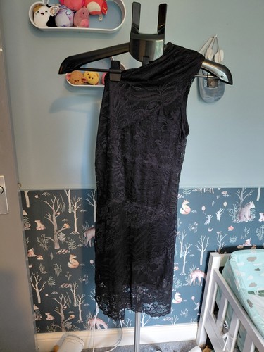 The shoulder dress - the,